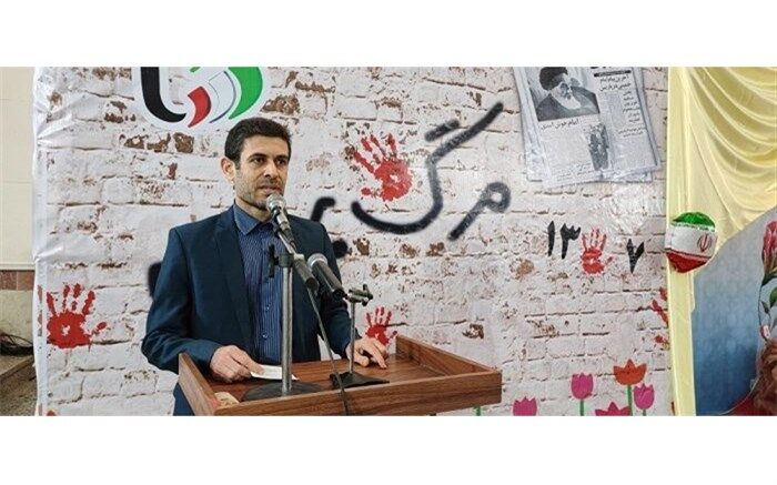 امام خمینی (ره) مصداق بارز یک شخصیت تمام ساحتی است