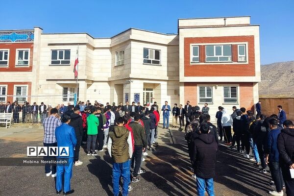 نواخته شدن زنگ انقلاب در شهرستان بدره استان ایلام