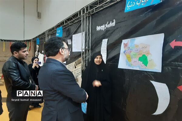 زنگ انقلاب در مدارس شهرستان ساری طنین انداز شد