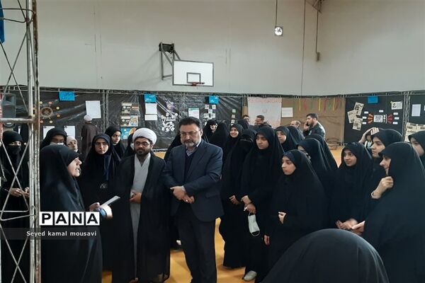 زنگ انقلاب در مدارس شهرستان ساری طنین انداز شد