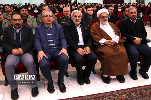 طنین زنگ انقلاب در تبریز