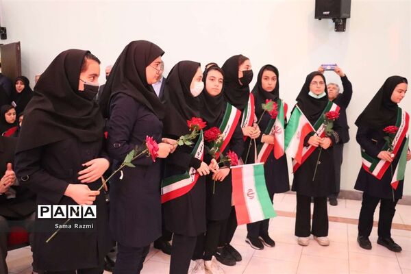 طنین زنگ انقلاب در تبریز