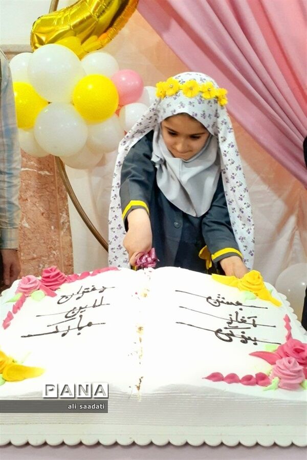 برگزاری جشن بزرگ عبادت ویژه دانش‌آموزان دختر سراسر شهرستان کلات