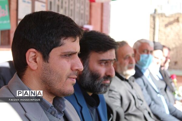 طنین گلبانگ انقلاب در بهارستان‌دو