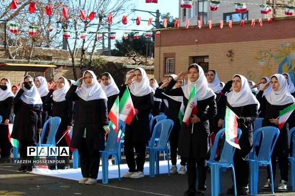 طنین گلبانگ انقلاب در بهارستان‌دو