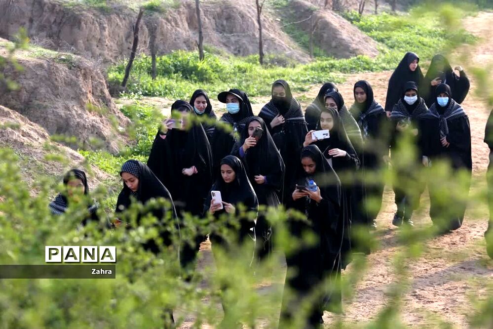 سفر راهیان نور دانش‌آموزان منطقه جوادآباد