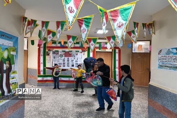 زنگ‌ چهل و چهارمین سالگرد پیروزی انقلاب  اسلامی ایران در شادگان