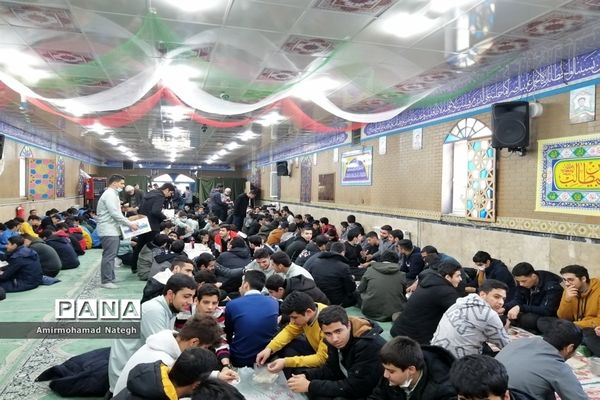 مراسم میلاد حضرت علی (ع) در دبیرستان ۱۷ شهریور