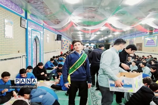 مراسم میلاد حضرت علی (ع) در دبیرستان ۱۷ شهریور