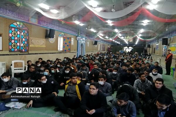 مراسم میلاد حضرت علی (ع) در دبیرستان ۱۷ شهریور