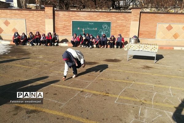 برگزاری بازی‌های محلی در دبستان برکت رودهن