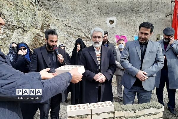 آیین خشت‌گذاری مدرسه ۱۴ کلاسه خیرساز زنده یاد کیقباد علی یوسفی در شهر رودهن