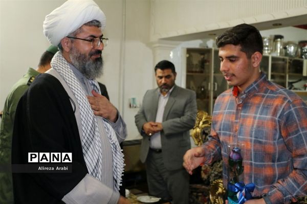 دیدار و قدردانی از مردان جوان کاشمر در روز مرد