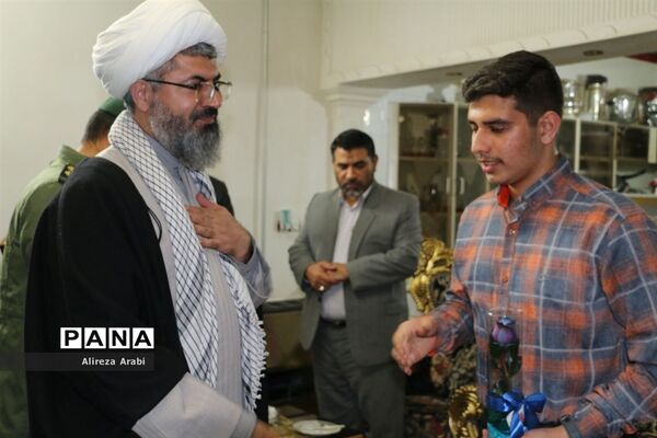 دیدار و قدردانی از مردان جوان کاشمر در روز مرد