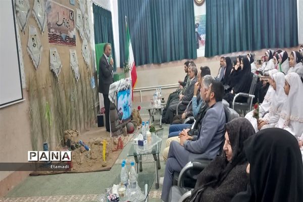 یادواره شهدای هشت سال دفاع مقدس در آموزشگاه ۱۳ آبان بافق