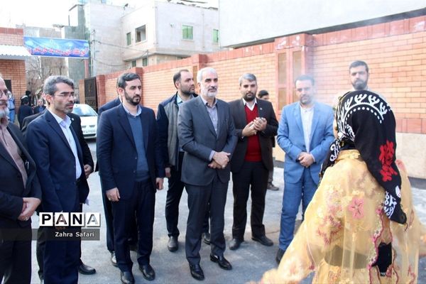 آیین افتتاحیه مدرسه پورکاشانی در روستای علی آباد قاجار