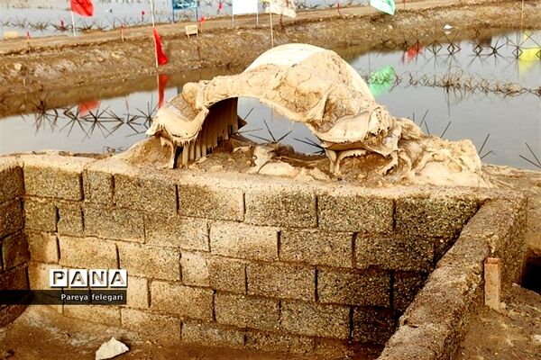 بازدید دختران دانش‌آموز شهرستان قرچک، از منطقه جنگی شلمچه و اروند رود