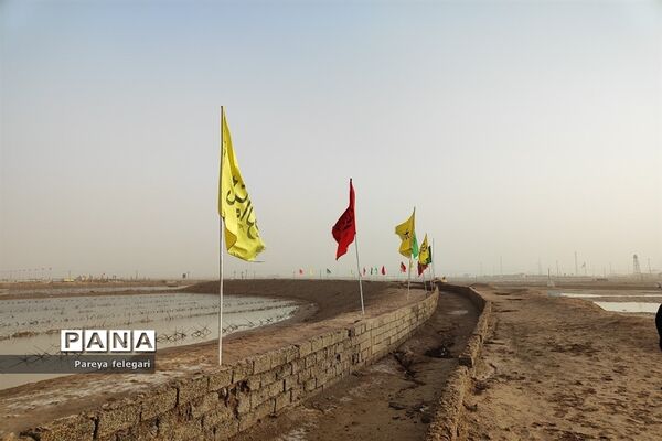 بازدید دختران دانش‌آموز شهرستان قرچک، از منطقه جنگی شلمچه و اروند رود