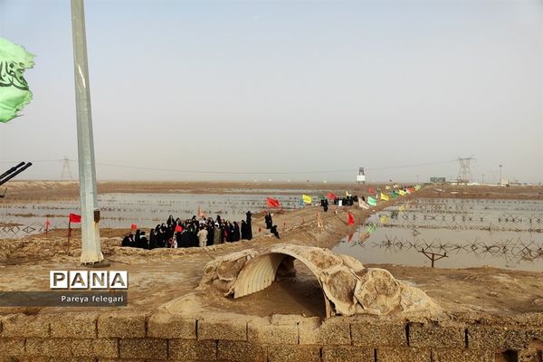 بازدید دختران دانش‌آموز شهرستان قرچک، از منطقه جنگی شلمچه و اروند رود