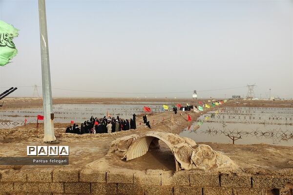 بازدید دختران دانش‌آموز شهرستان قرچک، از منطقه جنگی شلمچه و اروند رود