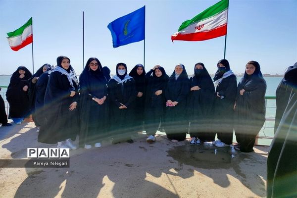 بازدید دختران دانش‌آموز شهرستان قرچک، از منطقه جنگی شلمچه و اروند رود