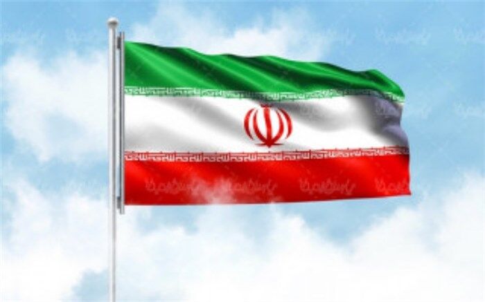 روایت دانش‌آموزان دبستان حضرت زینب(س) رودهن  از وفاداری و علاقه به پرچم ایران/فیلم