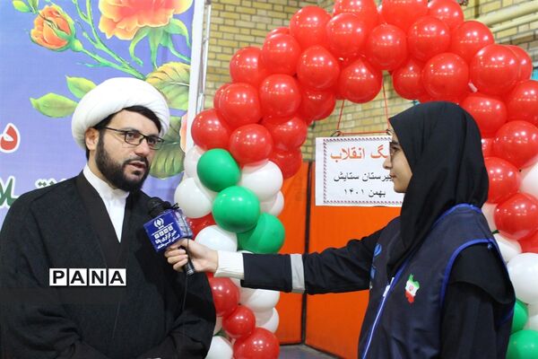زنگ انقلاب در مدارس کرمانشاه همزمان با سراسر کشور نواخته شد