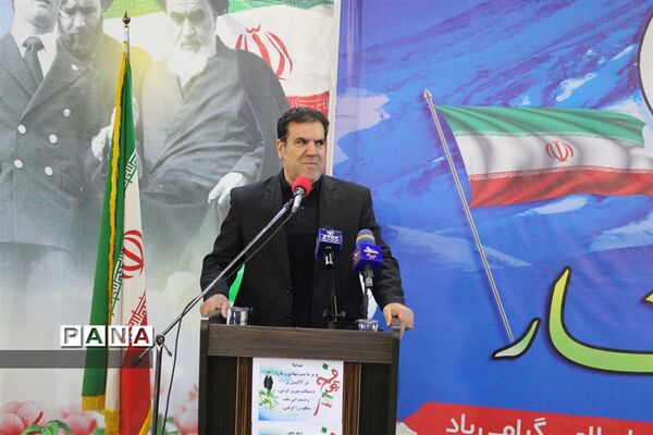 زنگ انقلاب در مدارس کرمانشاه همزمان با سراسر کشور نواخته شد