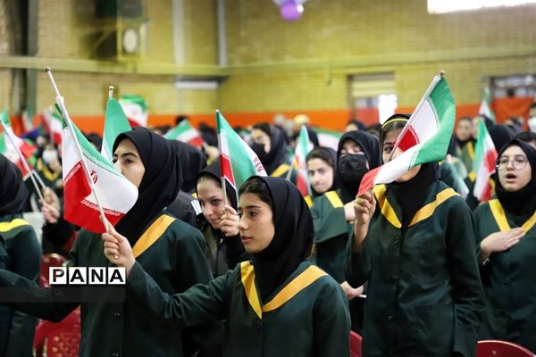 زنگ انقلاب در مدارس کرمانشاه همزمان با سراسر کشور نواخته شد