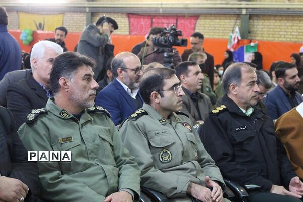 زنگ انقلاب در مدارس کرمانشاه همزمان با سراسر کشور نواخته شد
