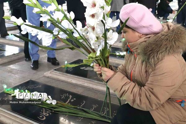 تجدید میثاق فرهنگیان آذربایجان شرقی با شهدا