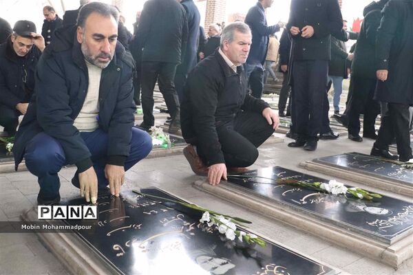 تجدید میثاق فرهنگیان آذربایجان شرقی با شهدا