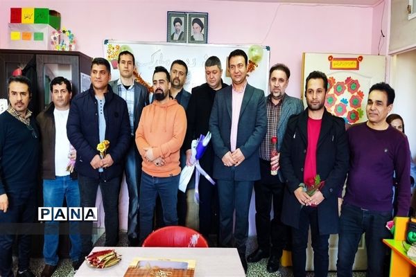 اجرای طرح اکرام پدران توسط دانش‌آموزان مدرسه مریم ملارد