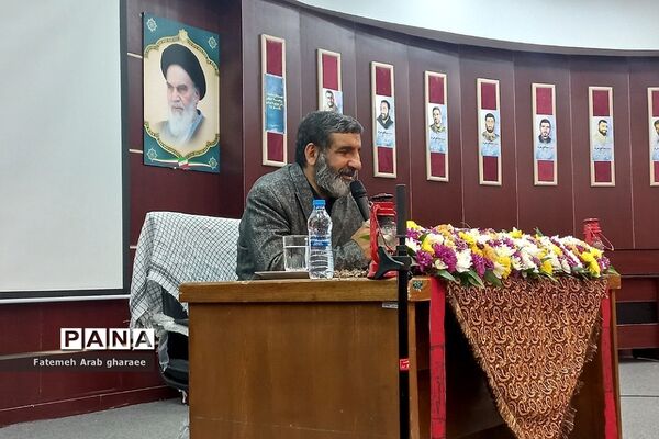 گردهمایی فعالان و نخبگان فرهنگی پاکدشت