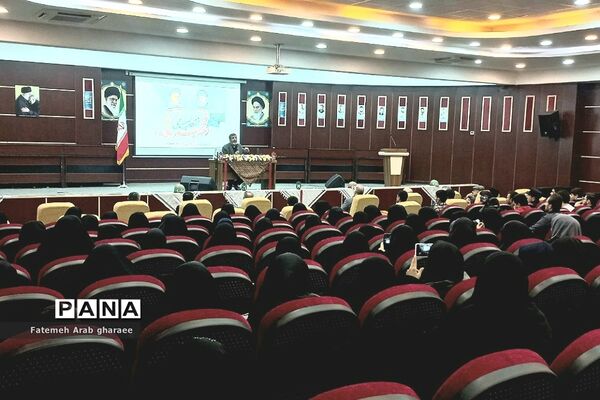 گردهمایی فعالان و نخبگان فرهنگی پاکدشت