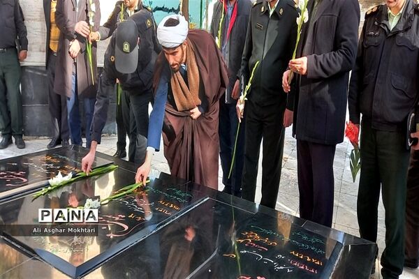 برگزاری مراسم غبار‌روبی مزار شهدای شهرستان نظرآباد