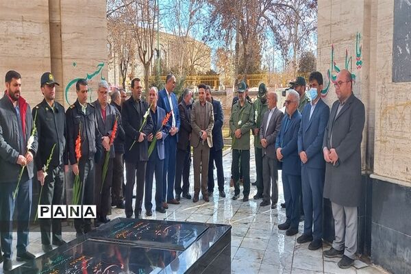 برگزاری مراسم غبار‌روبی مزار شهدای شهرستان نظرآباد