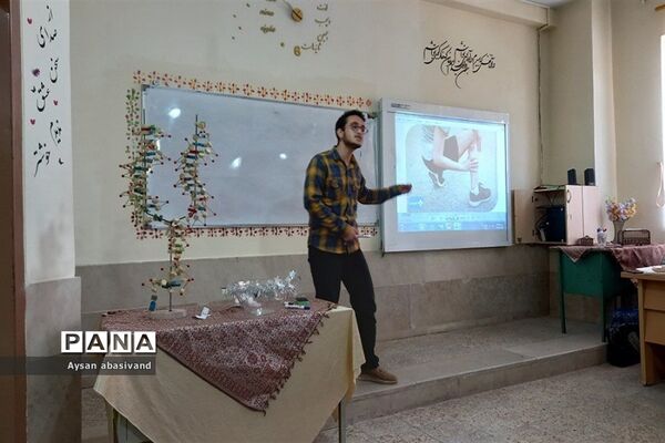 برگزاری جشنواره تدریس همیار معلم در شهرستان قرچک