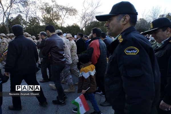 آیین مهمانی لاله‌ها