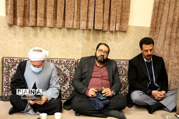 مراسم ولادت حضرت علی(ع) در دفتر امام‌جمعه رودهن