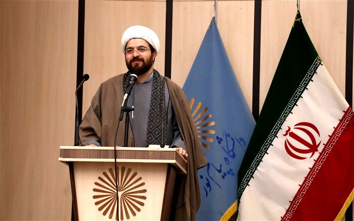 کامل ترین و بهترین اسوه برای ملت امام علی است