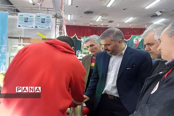 نمایشگاه دستاوردهای هنرآموزان هنرستان‌های ناحیه ۲ زنجان