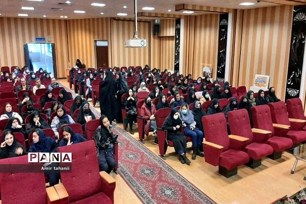 یادواره دانش‌آموزی ۱۸ شهید گمنام منطقه حضرت زهرا (س) منطقه ۱۸