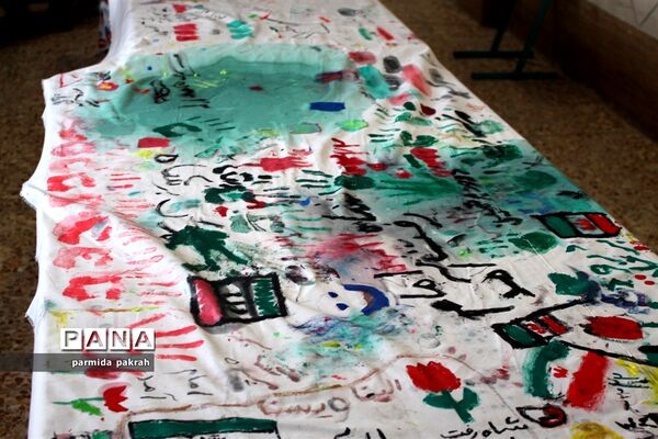 آمادگی دانش‌آموزان برای استقبال از دهه فجر