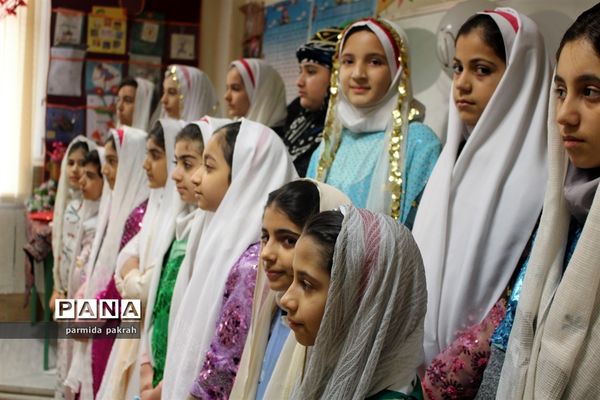 آمادگی دانش‌آموزان برای استقبال از دهه فجر