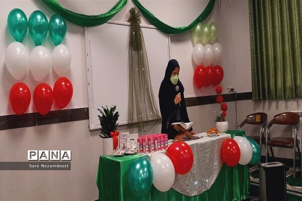 جشن میلاد حضرت علی(ع) و دهه مبارک فجر در دبیرستان حضرت معصومه(س)