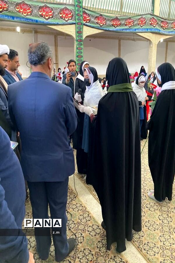 گرامیداشت دهه فجر در مدارس شهرستان مروست