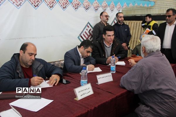 نماز جمعه اسلامشهر همراه با برپایی میزخدمت