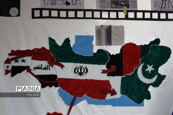 زنگ انقلاب در مدارس شهرستان سمنان نواخته شد