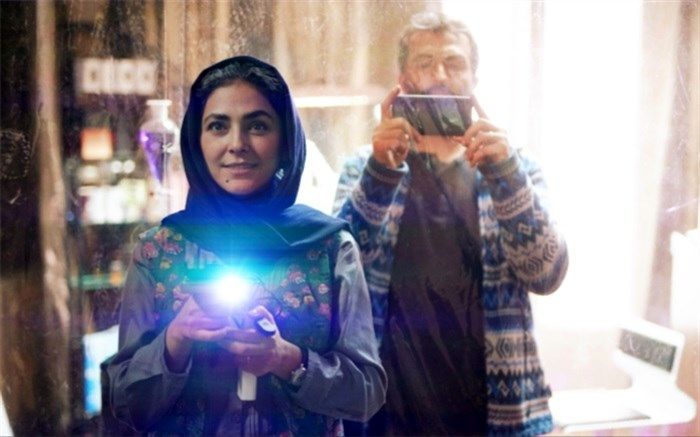 مصطفی زمانی : فیلمنامه‌هایی که می‌خوانیم دور از واقعیت شده ؛  برخی قوانین در ارشاد باید بازبینی شود